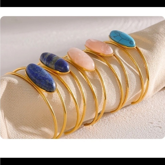 ⭐️ New 18k Gold Plated Turquoise or Lapis Cuff Bracelet - Picture 9 of 12